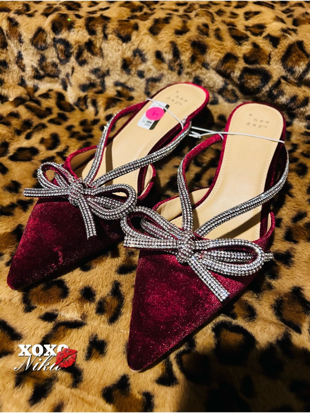 A New Day Rhinestone Bow Kitten Heels – Women’s Size 8
